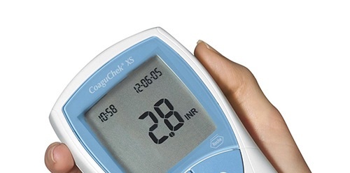 Máy thử đông máu INR CoaguChek XS