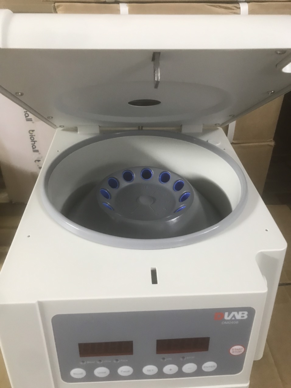 MÁY LY TÂM DLAB 12 ỐNG PRP-MÁU