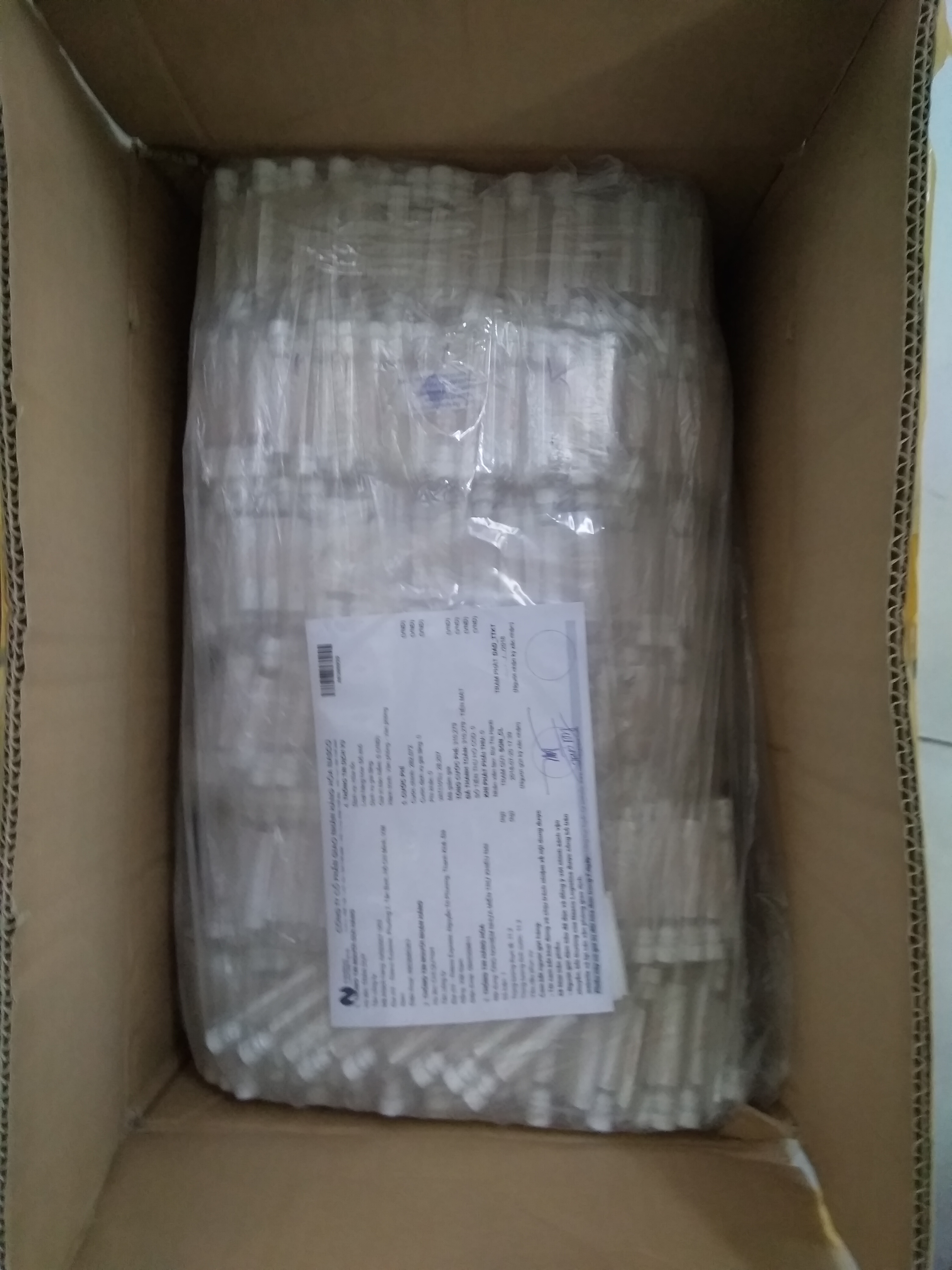Ống nghiệm 5 ml có nắp có nhãn HTM