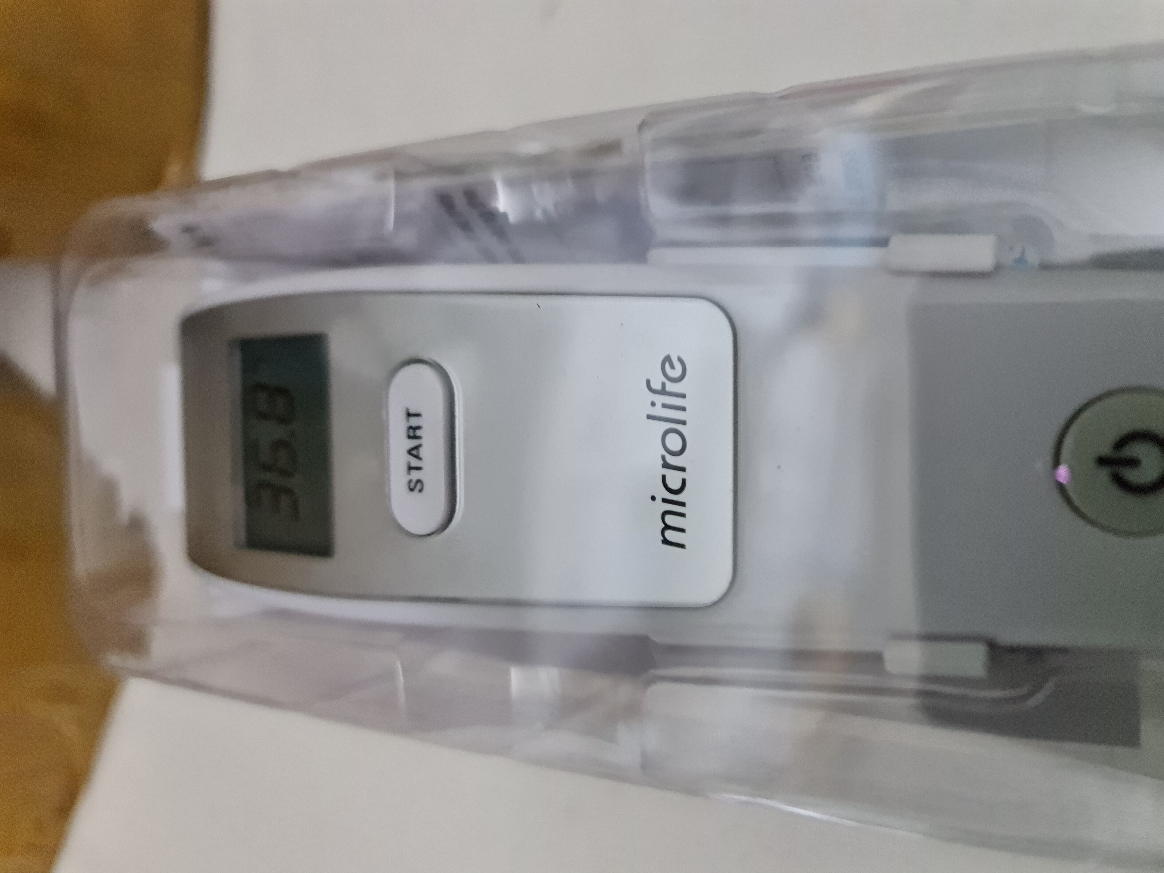 Nhiệt kế điện tử microlife FR1MF1